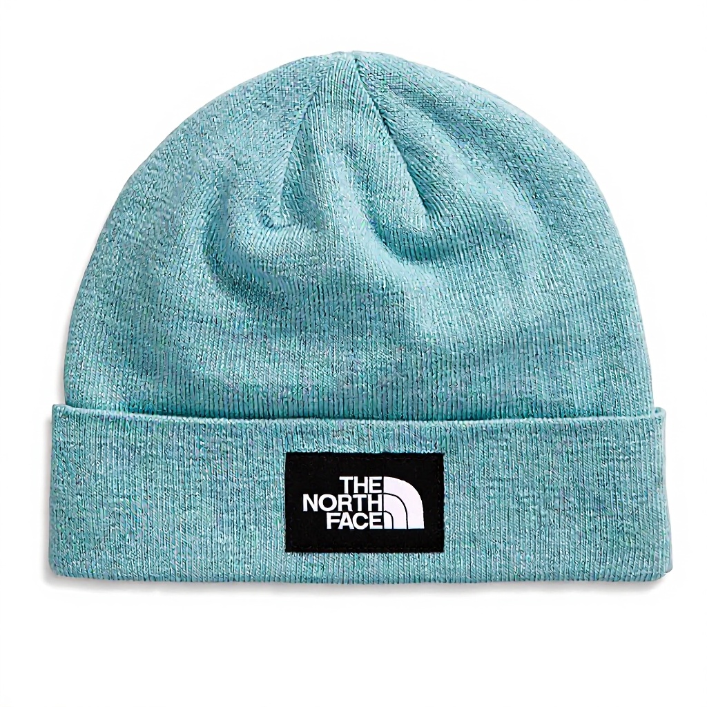 Bonnet The North Face Dock Worker Recyclé porté en situation de randonnée en montagne